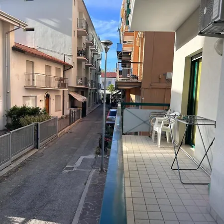 Cozy Rivazzurra Di 1 Min Dal Mare - Il Lupo Affitta شقة